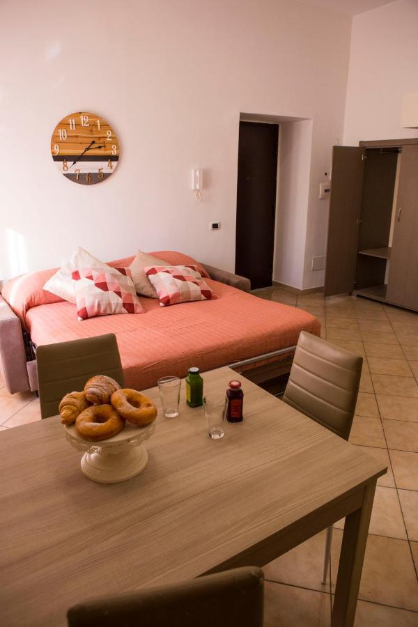 Airport House Apartman Nápoly Kültér fotó