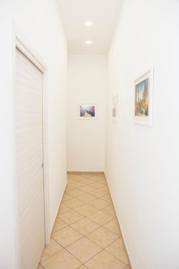 Airport House Apartman Nápoly Kültér fotó